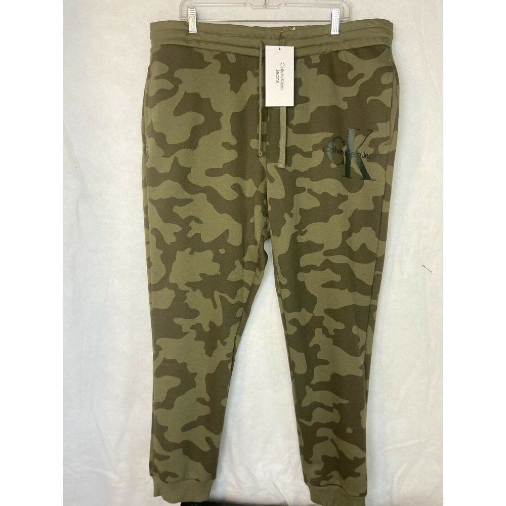 Calvin Klein Men’s Monogram Logo Joggers Sweatpants Dusty Olive X-Large